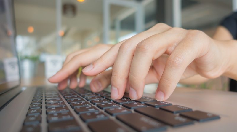 consultar el RUNT por placa o cédula